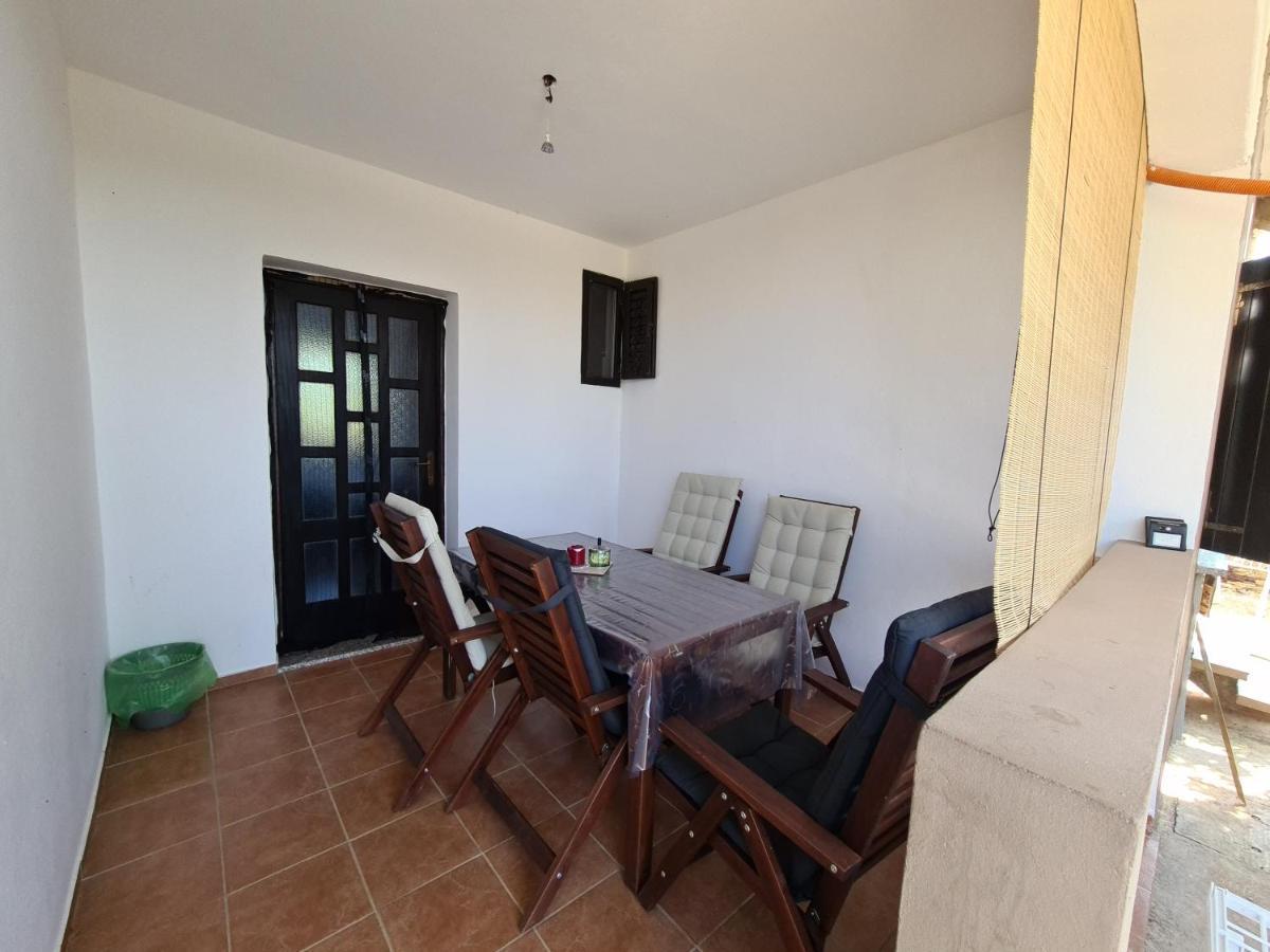 Apartmani Bellevue Vir Dış mekan fotoğraf