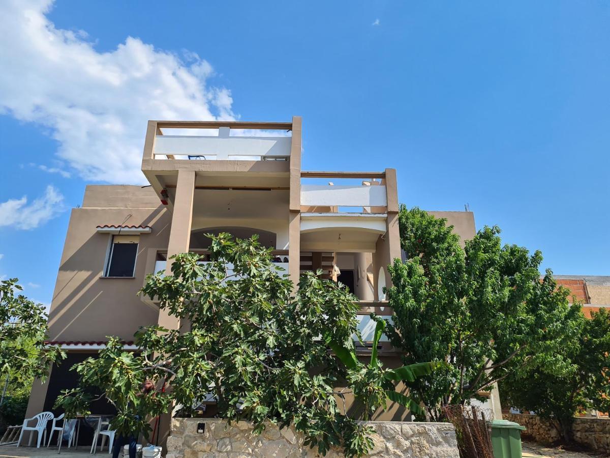 Apartmani Bellevue Vir Dış mekan fotoğraf